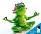 Preview: Frosch Deko mit Locken Yoga Peace Zeichen Joint 18cm Figur meditiert Garten NEU
