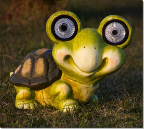 Große stabile Deko-Figur mit LED Licht  Schildkröte Helga