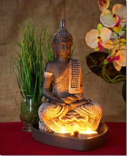 Große  wunderschöne detailreiche  Buddha Skulptur im Lotus-Sitz  mit Teelichthaltern, Schale und Deko-Steinen