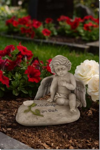 Engel Trauerfigur „Wir denken an Dich“ – Wetterfestes Polyresin für Grab & Garten